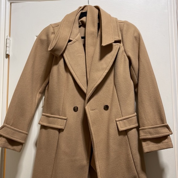 🫣 Double Button Overcoat 🤯 - Picture 2 of 8